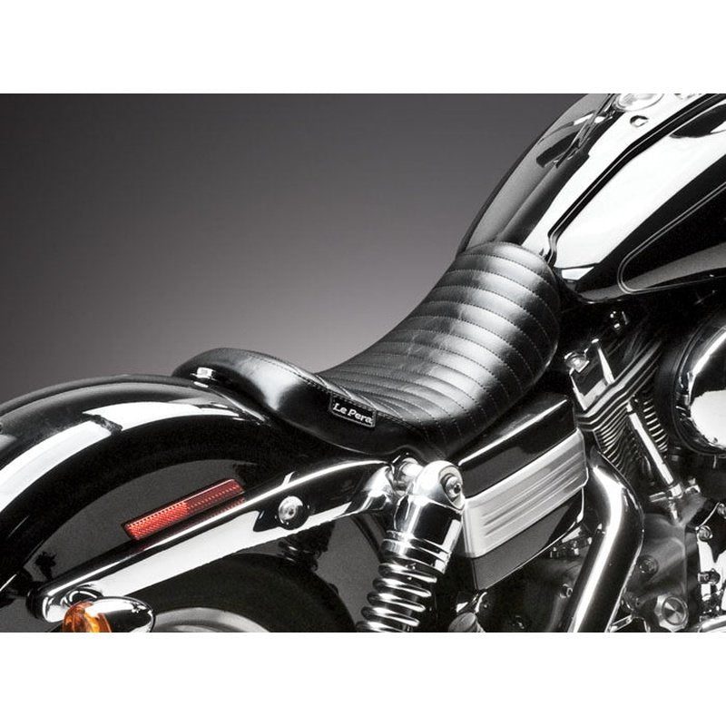 Le Pera Bare Bones Pleated Dyna 06-17